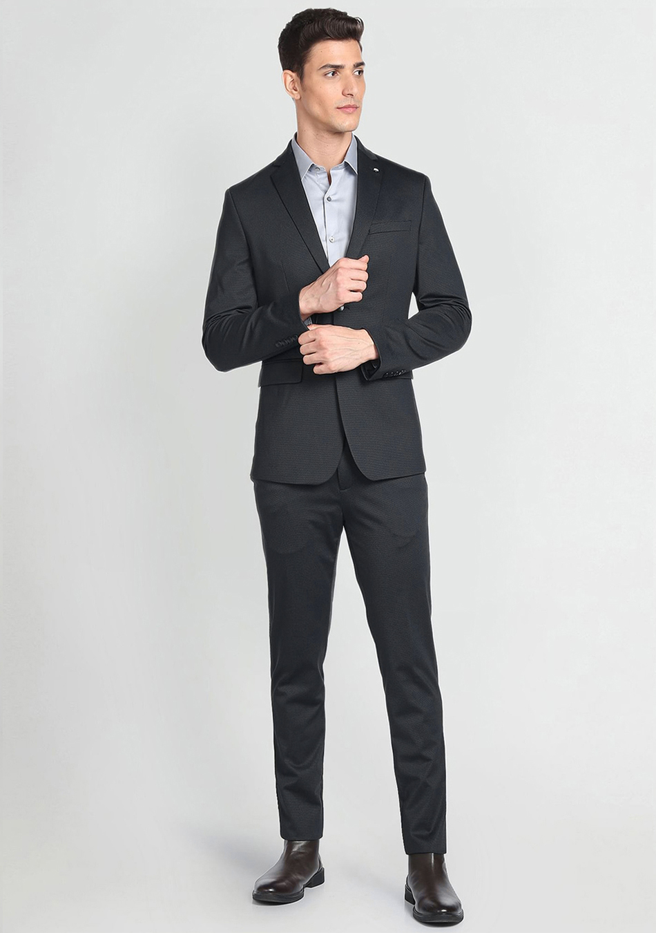 10 Sophisticated Black Suit & Blue Shirt Outfits for Men