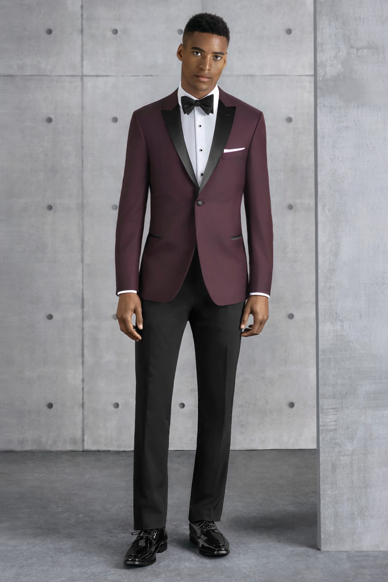 Burgundy Suit Color Combinations with Shirt and Tie