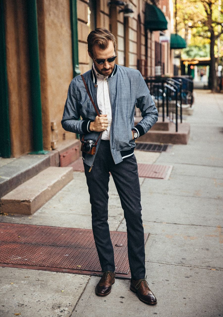 Wearing brown brogue shoes to a job interview