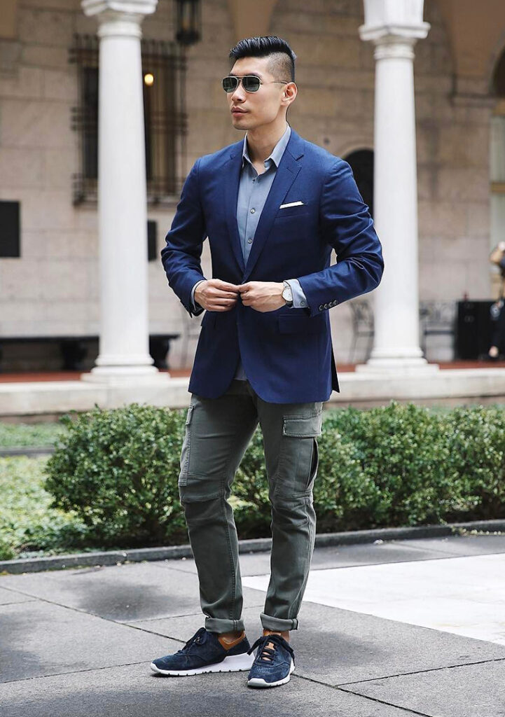 15+ Classy Ways to Wear a Navy Blazer