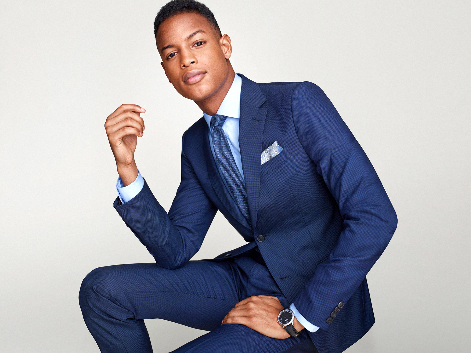 The suit is a crucial part of the cocktail attire dress code for men