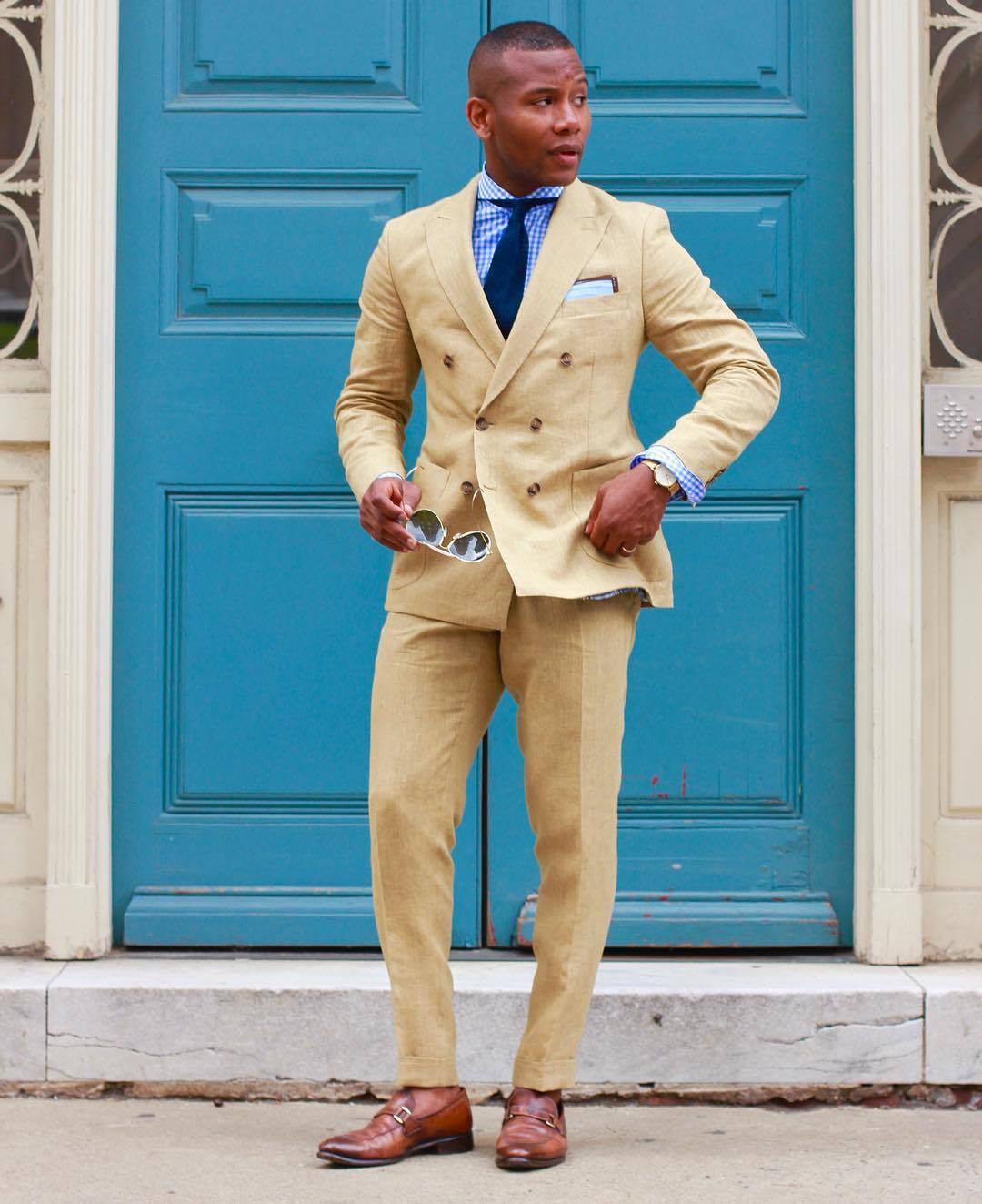 Double-breasted khaki suit with blue patterned (checkered) shirt