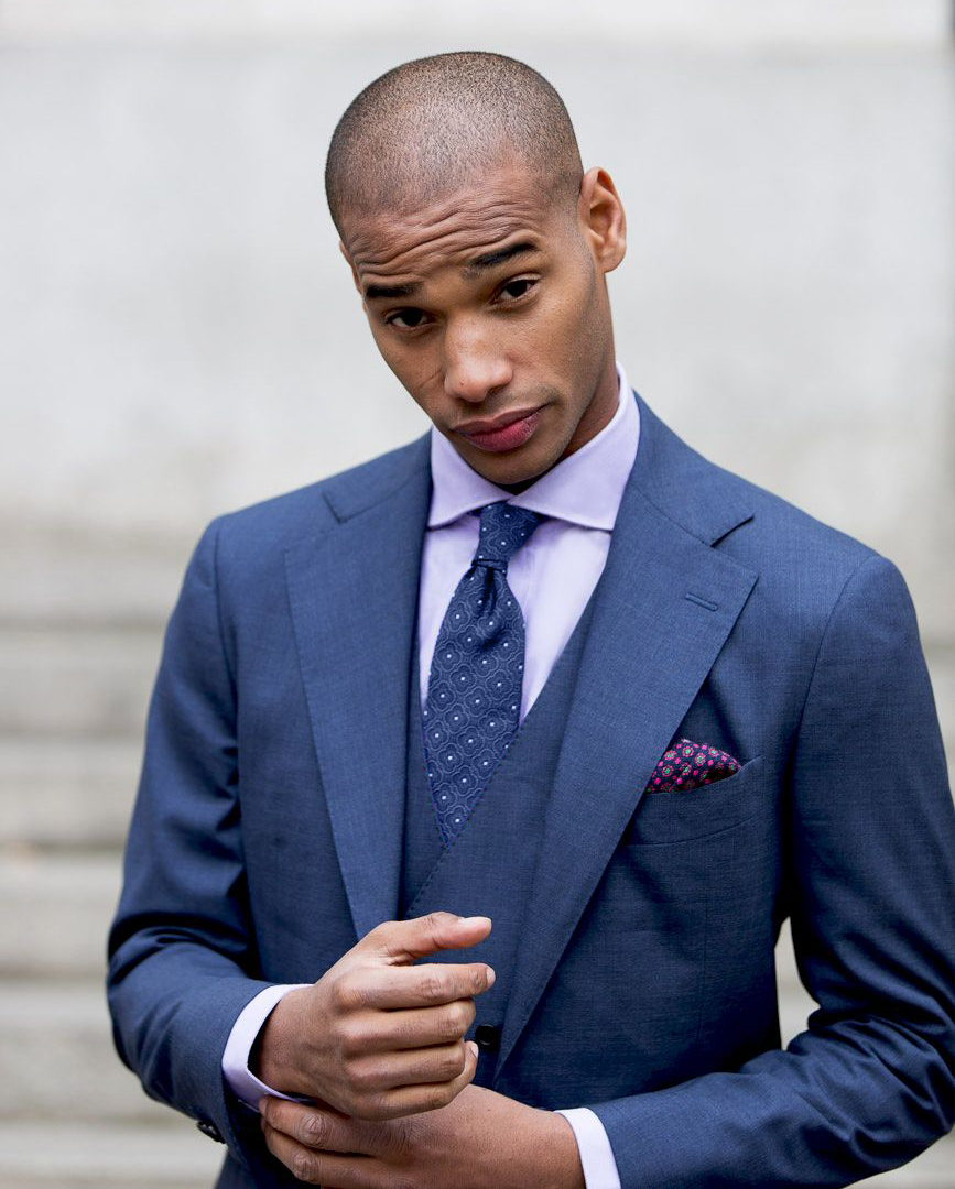 Navy Blue Suit Combinations: How to Match with Shirts and Ties - Hockerty