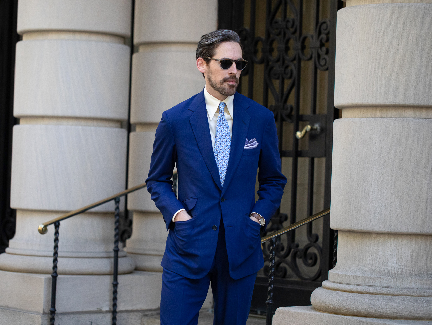 How to Wear a Wool Suit: Fabric Features and Types