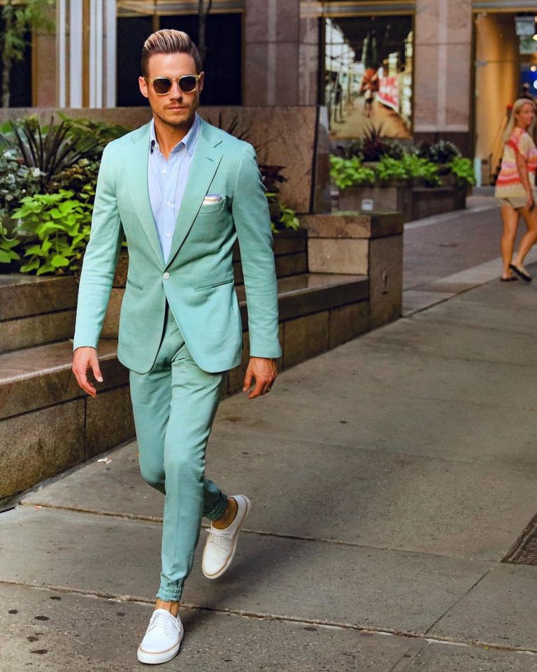 Green Suit Color Combinations to Wear with Shirt and Tie